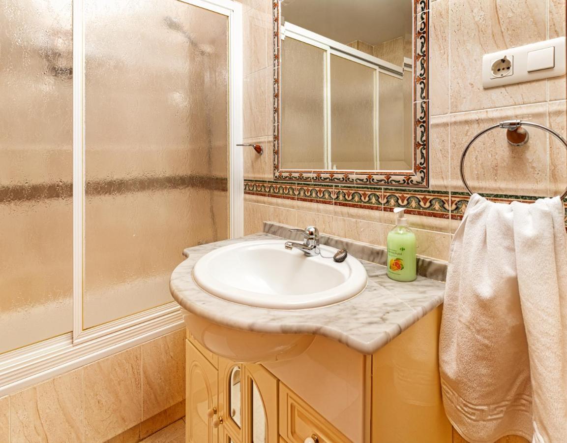 Casa Catalina Beach And Golf Apartment Estepona Bagian luar foto