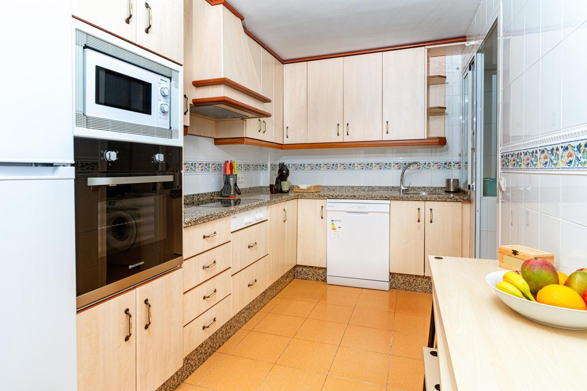 Casa Catalina Beach And Golf Apartment Estepona Bagian luar foto